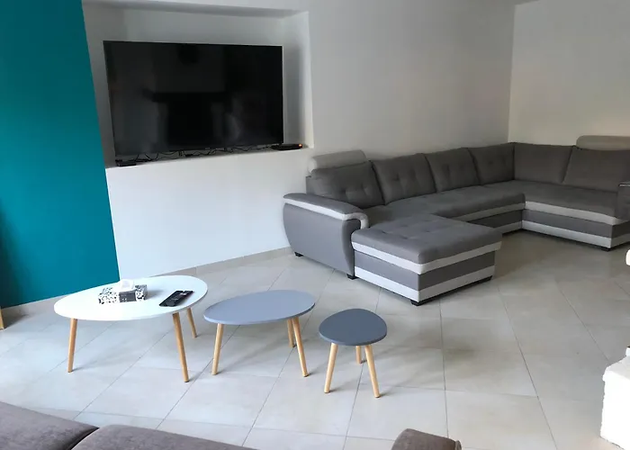 Maison Proche Du Centre - Mitoyenne *